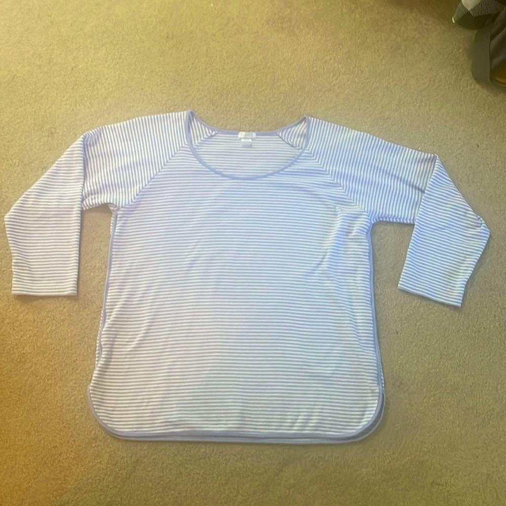 LAKE PJ top